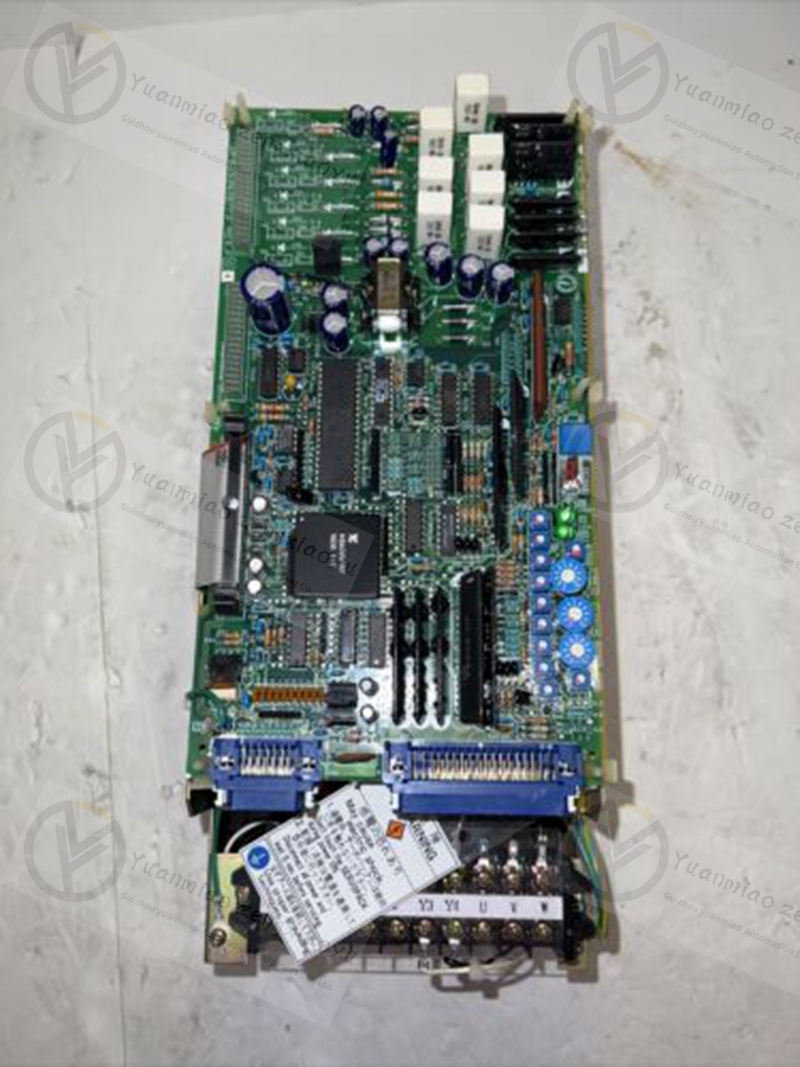 YASKAWA-安川 CACR-SR03BC1AM   控制器