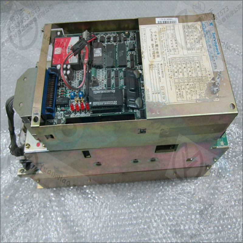 YASKAWA-安川   CACR-SR15SB1A/BF  可编程交流伺服驱动器控制器