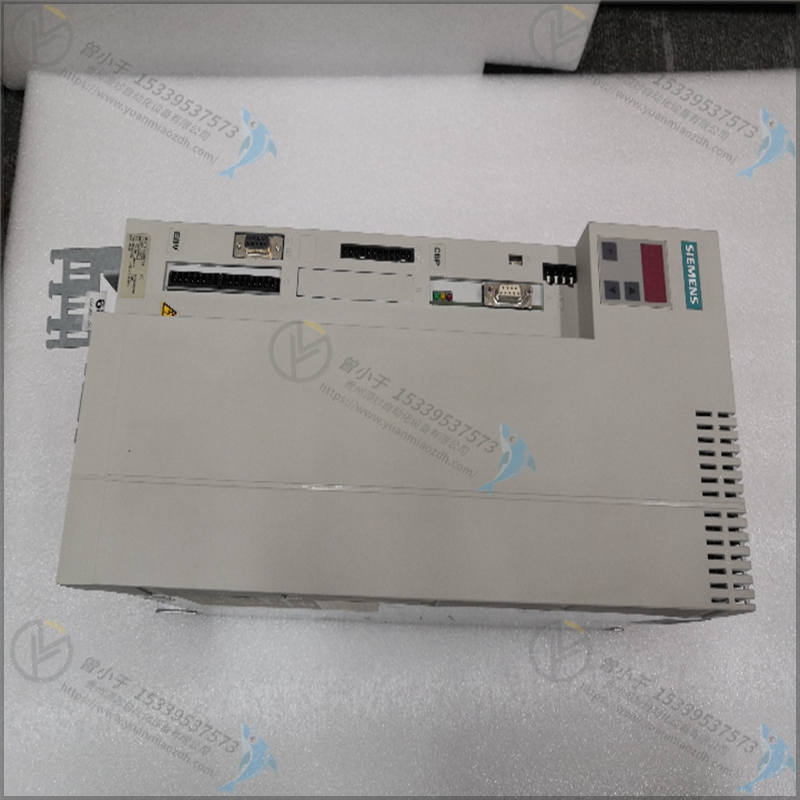 Schneider-施耐德 MPCYN00CF100N 工控机