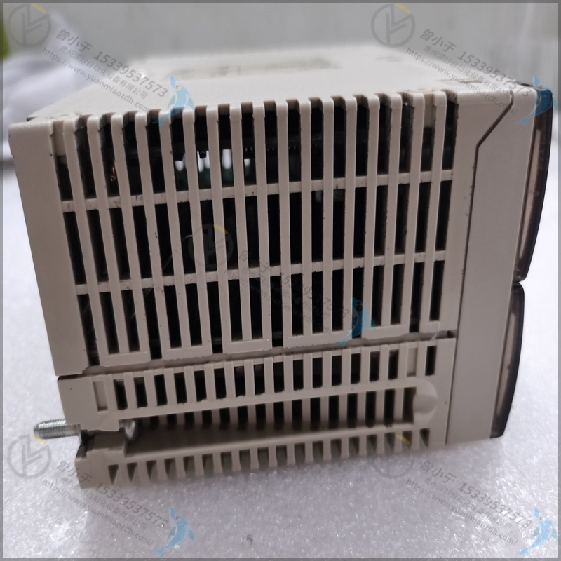 Schneider-施耐德    XBTGT2330    PLC工控模块